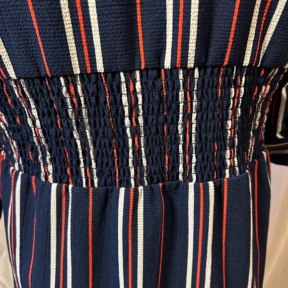 Summer Zippered Shift; Full or 3/4 Sleeve Options W/ Button Roll-Up (Size PL) - Picture 7 of 9